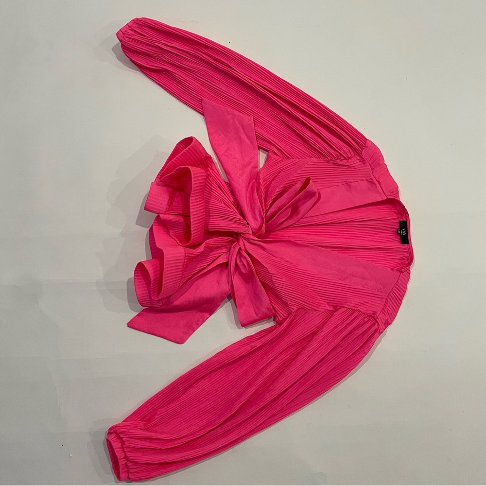 Vibrant Pink Pleated Dress - Picture 2 of 2